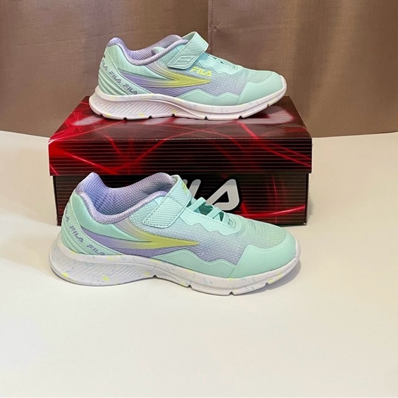 NWT Fila Kids' 3.5 Pastel Purple and Green Athletic Sneakers - Picture 3 of 5
